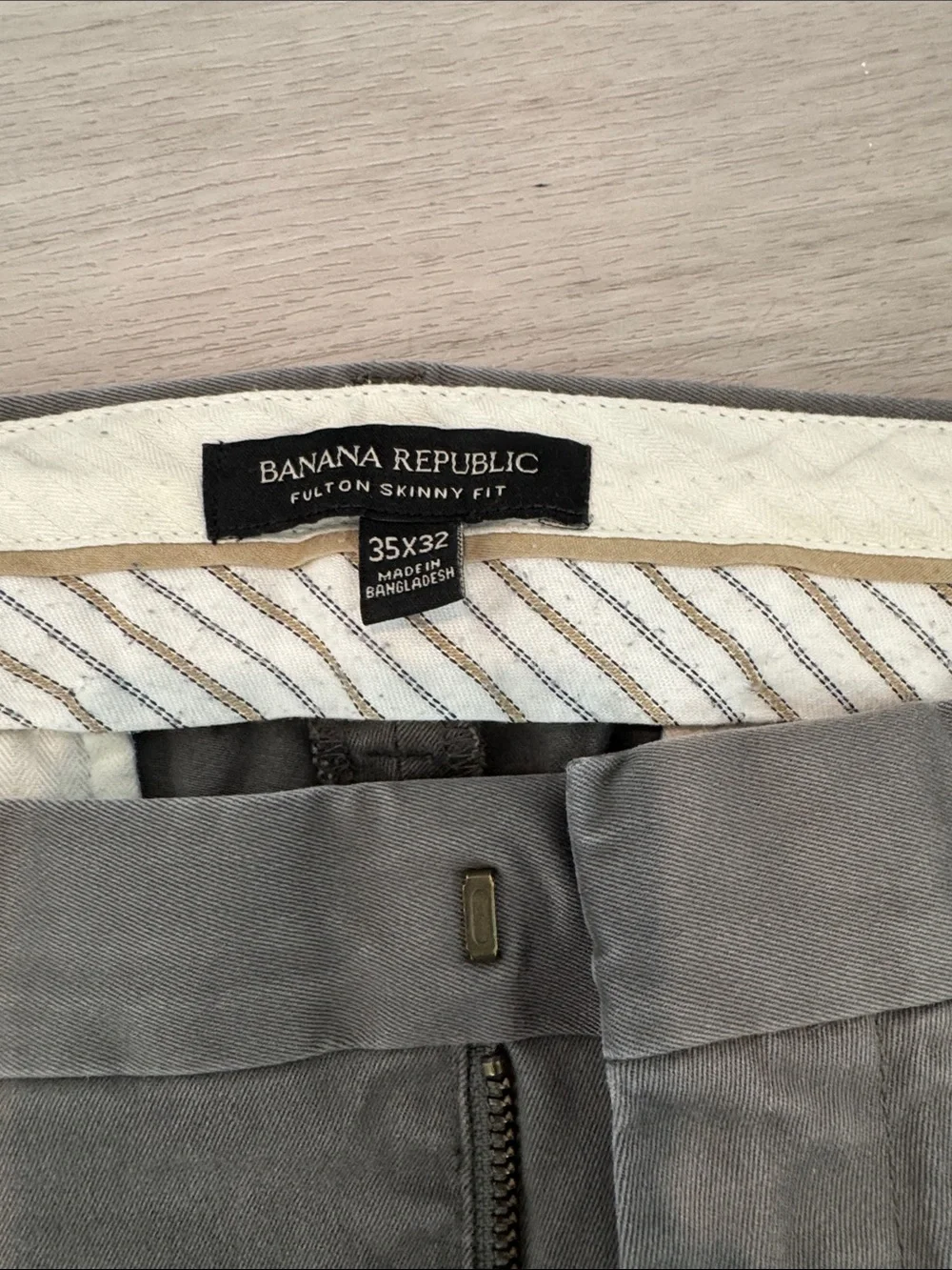 Banana Republic Men's Chinos — Gray